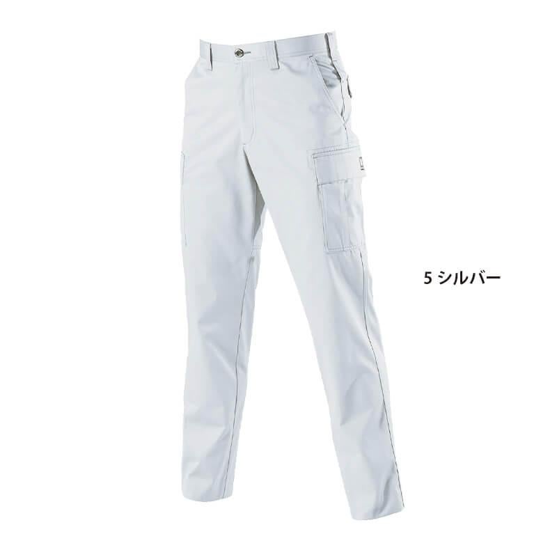 高品質な日本製素材のカーゴパンツ